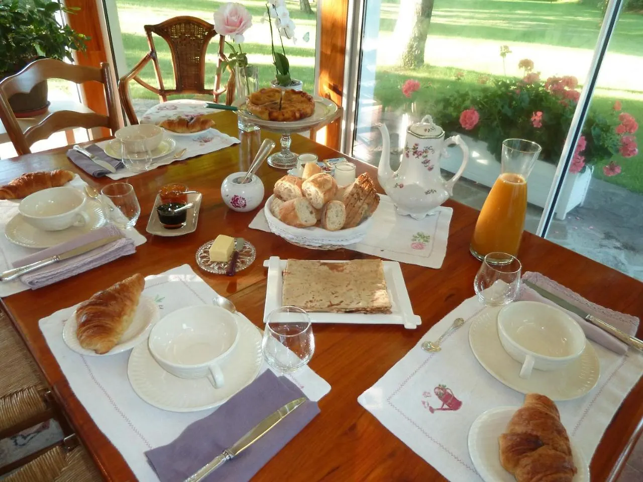 Bed and Breakfast Chambre d'Hôtes Entre Mer et Monts à Plomodiern Couette-café